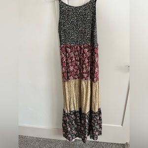 Quilted maxi dress. Natural life size xs/s.